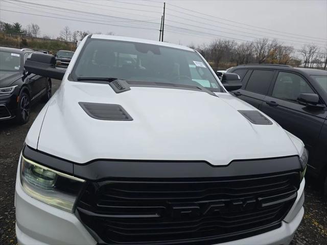 2022 RAM 1500 Laramie Crew Cab 4x4 57 Box