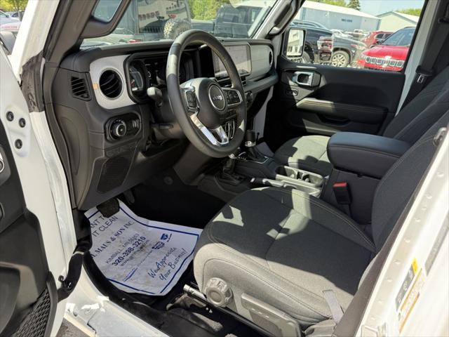 2025 Jeep Wrangler 4-Door Sahara 4x4