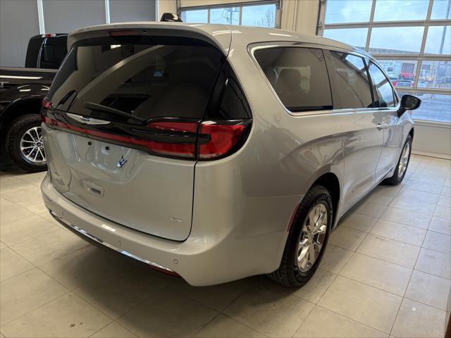 2023 Chrysler Pacifica Touring L AWD