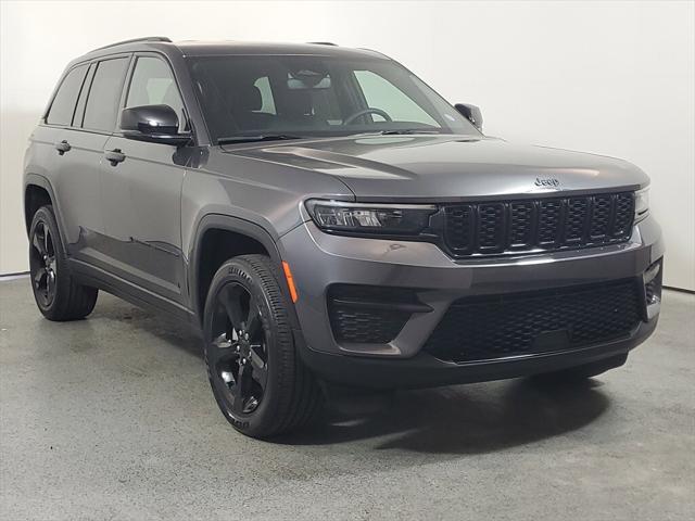 2023 Jeep Grand Cherokee Altitude 4x2