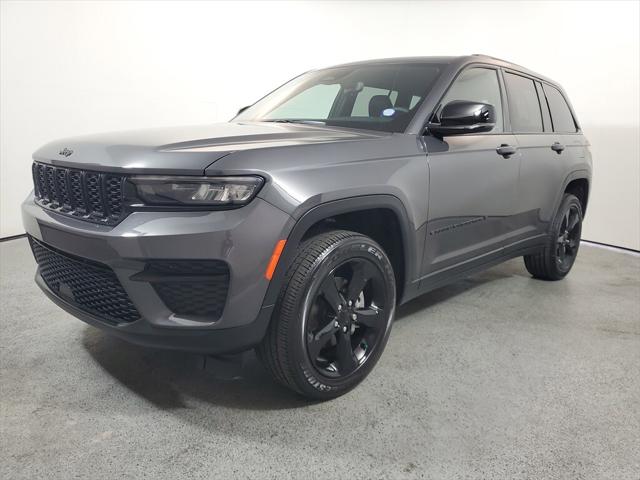 2023 Jeep Grand Cherokee Altitude 4x2