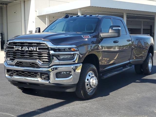 2025 RAM 3500 Tradesman Crew Cab 4x4 8 Box 2025 RAM 3500 Tradesman Crew Cab 4x4 8 Box