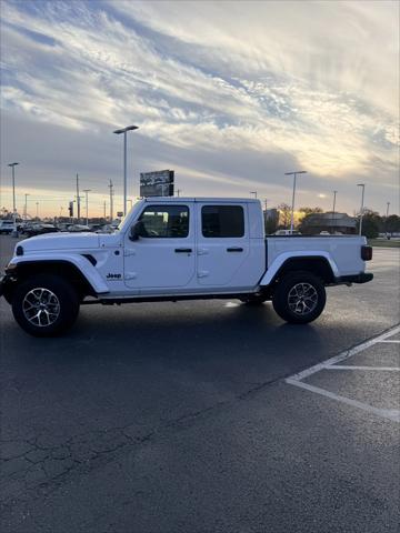 2026 Jeep Gladiator GLADIATOR SPORT S 4X4 2026 Jeep Gladiator GLADIATOR SPORT S 4X4