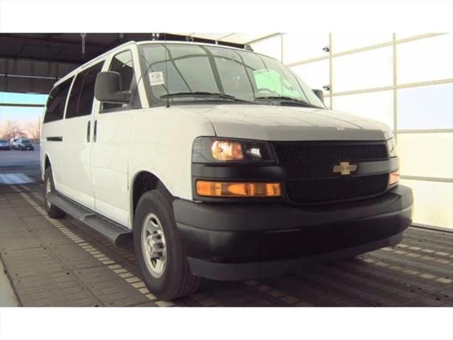 2023 Chevrolet Express Passenger RWD 3500 Extended Wheelbase LS 2023 Chevrolet Express Passenger RWD 3500 Extended Wheelbase LS