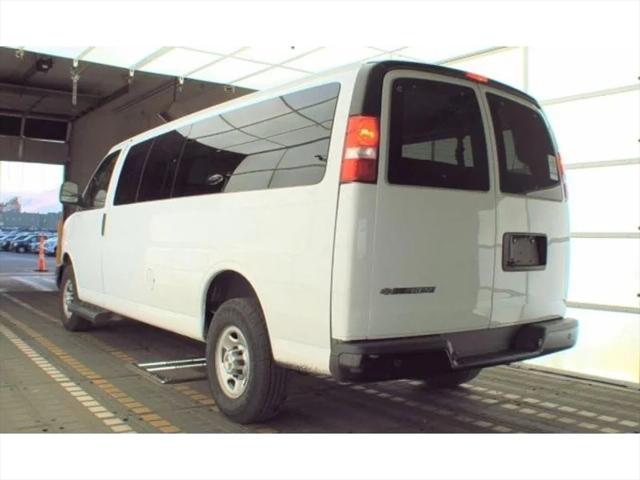 2023 Chevrolet Express Passenger RWD 3500 Extended Wheelbase LS 2023 Chevrolet Express Passenger RWD 3500 Extended Wheelbase LS