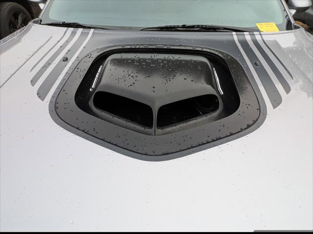 2014 Dodge Challenger Shaker Pkg