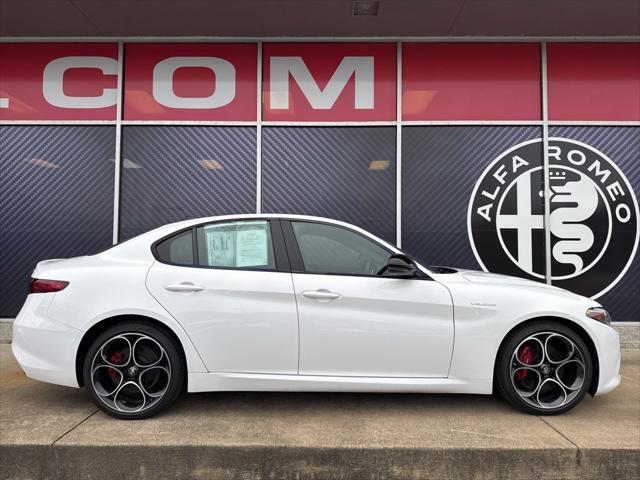2022 Alfa Romeo Giulia Veloce AWD