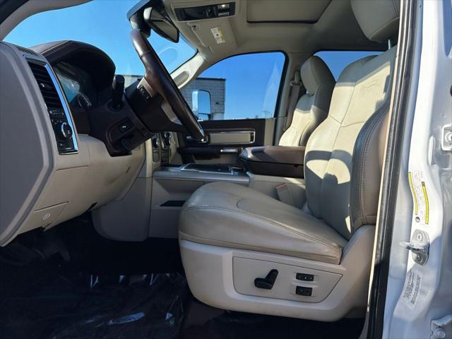 2014 RAM 3500 Laramie 2014 RAM 3500 Laramie