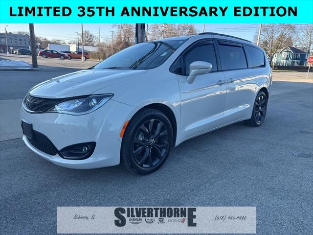 2020 Chrysler Pacifica 35th Anniversary Limited 2020 Chrysler Pacifica 35th Anniversary Limited