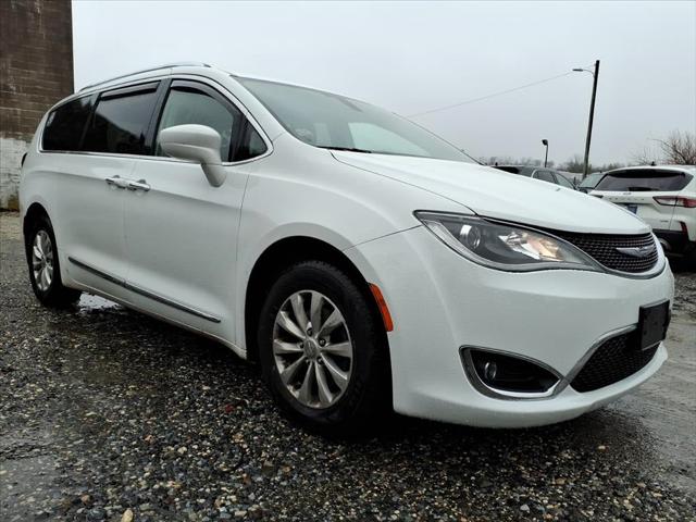 2018 Chrysler Pacifica Touring L 2018 Chrysler Pacifica Touring L