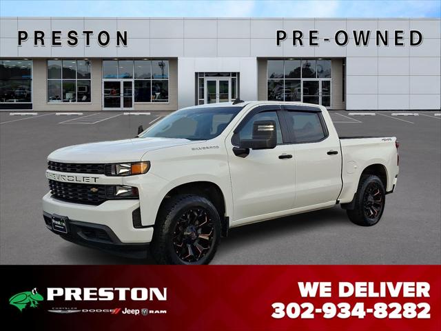 2021 Chevrolet Silverado 1500 4WD Crew Cab Short Bed Custom 2021 Chevrolet Silverado 1500 4WD Crew Cab Short Bed Custom