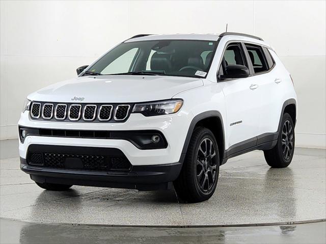 2023 Jeep Compass Latitude Lux FWD