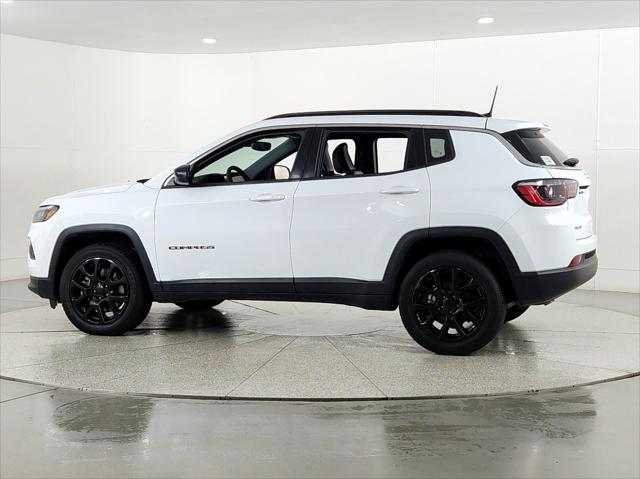 2023 Jeep Compass Latitude Lux FWD