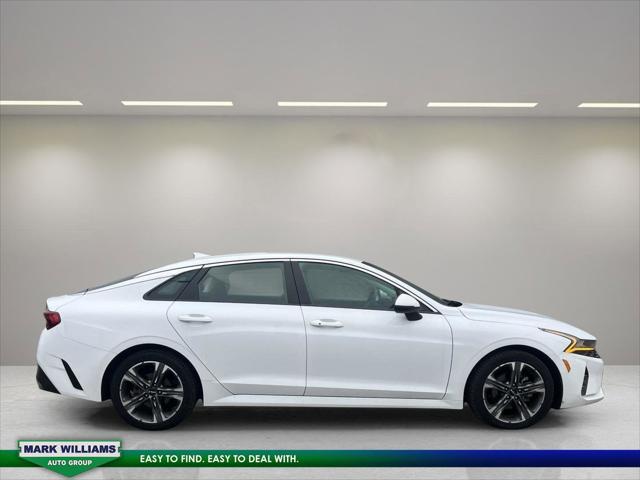 2022 Kia K5 LXS 2022 Kia K5 LXS