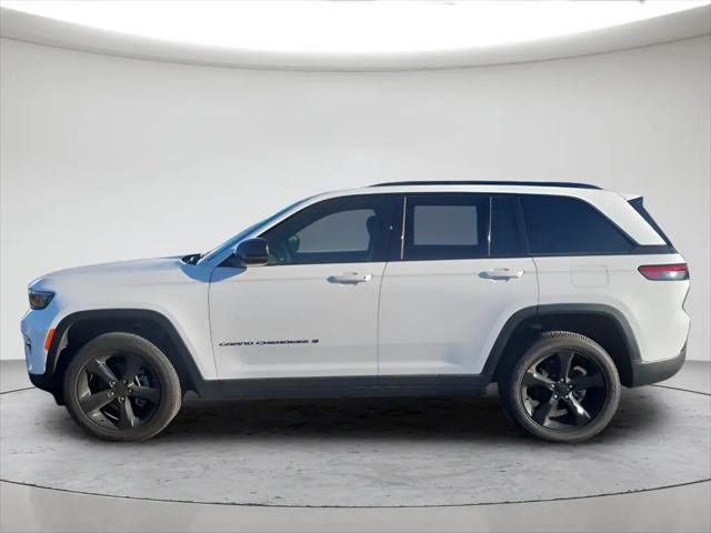 2025 Jeep Grand Cherokee Altitude 4x4