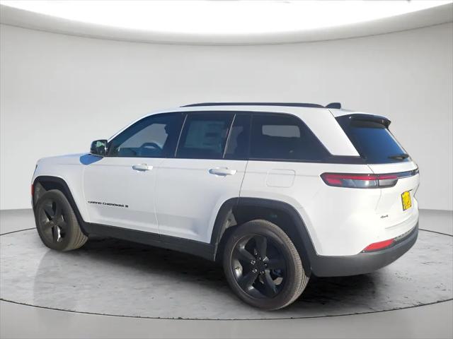 2025 Jeep Grand Cherokee Altitude 4x4