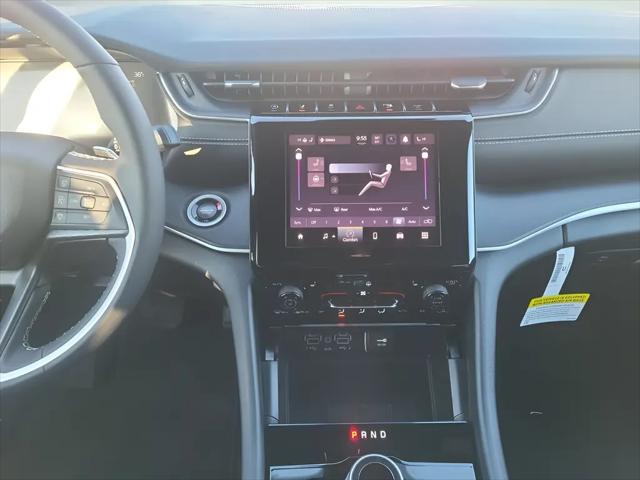2025 Jeep Grand Cherokee Altitude 4x4