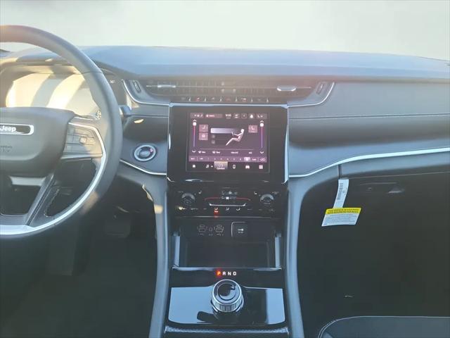 2025 Jeep Grand Cherokee Altitude 4x4