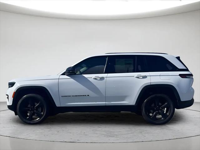 2025 Jeep Grand Cherokee Altitude 4x4
