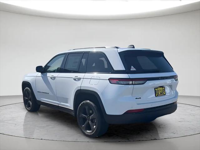 2025 Jeep Grand Cherokee Altitude 4x4