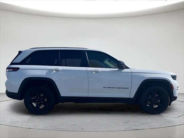 2025 Jeep Grand Cherokee Altitude 4x4