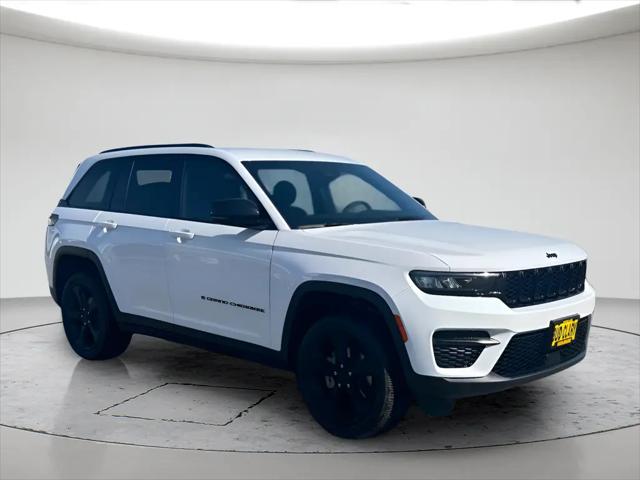 2025 Jeep Grand Cherokee Altitude 4x4