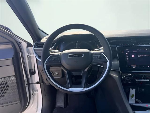 2025 Jeep Grand Cherokee Altitude 4x4