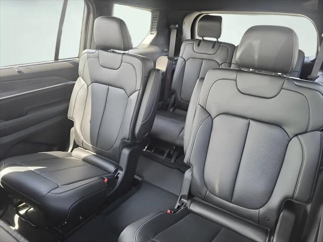 2025 Jeep Grand Cherokee L Limited 4x4