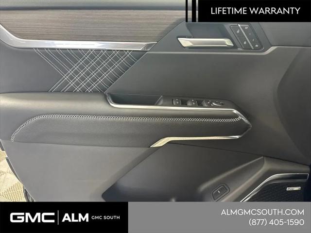 2026 GMC Acadia Denali AWD