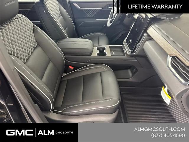2026 GMC Acadia Denali AWD