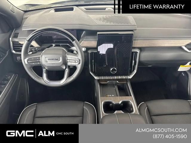 2026 GMC Acadia Denali AWD
