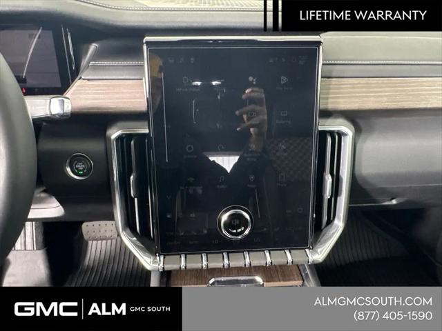 2026 GMC Acadia Denali AWD