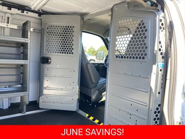 2025 Chevrolet Express Cargo Van RWD 2500 Extended Wheelbase WT
