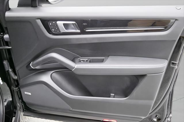 2022 Porsche Cayenne E-Hybrid