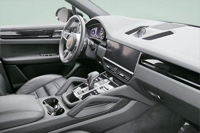 2022 Porsche Cayenne E-Hybrid