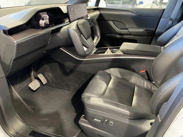 2023 Tesla Model X Standard Range