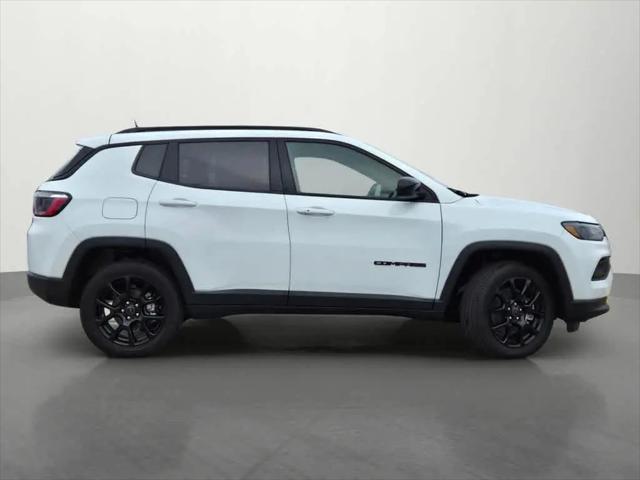 2026 Jeep Compass Latitude Altitude