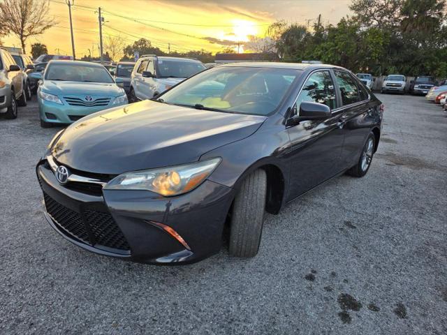 2016 Toyota Camry SE