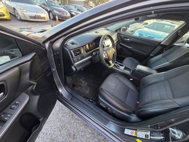 2016 Toyota Camry SE