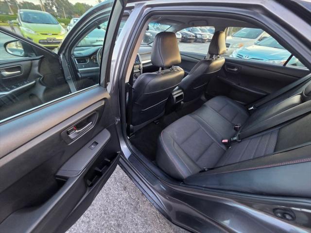 2016 Toyota Camry SE