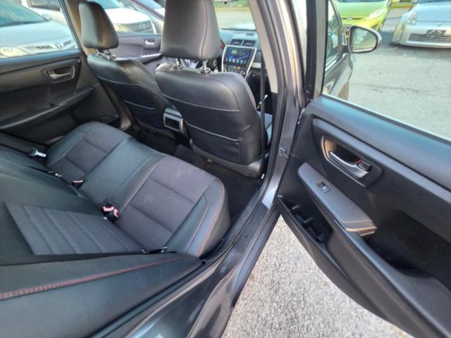 2016 Toyota Camry SE