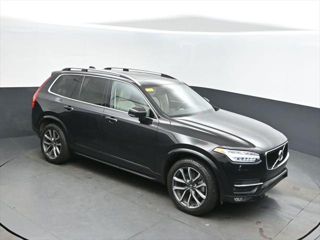 2019 Volvo XC90 Momentum's photo