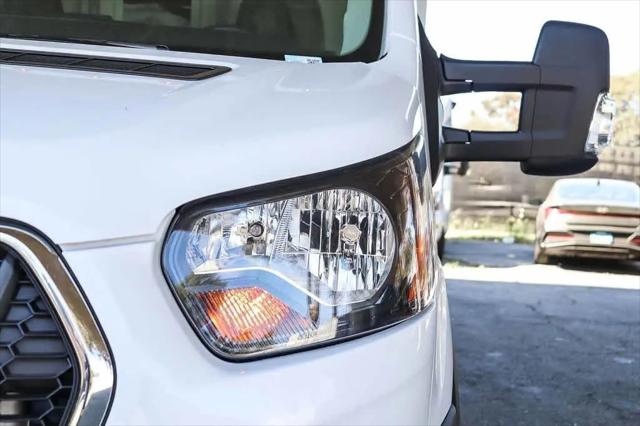 2025 Ford Transit Cutaway Unknown