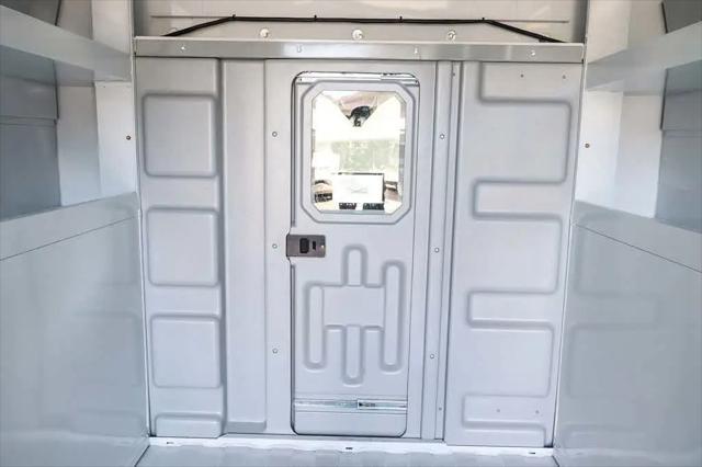 2025 Ford Transit Cutaway Unknown
