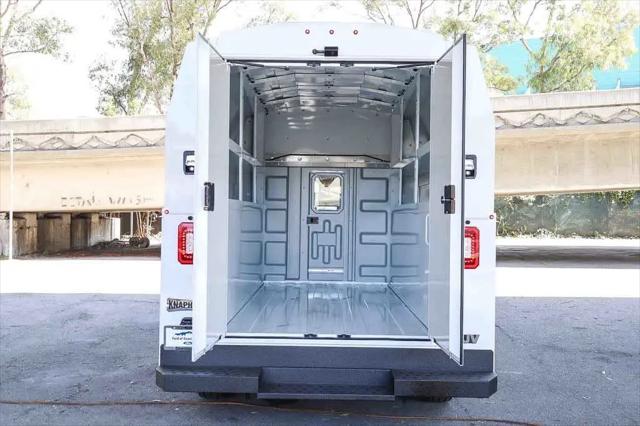 2025 Ford Transit Cutaway Unknown