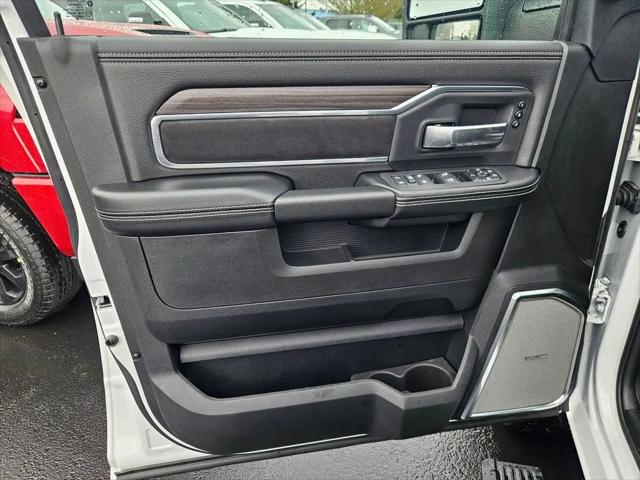 2026 Ram 3500 Laramie Crew Cab 4x4 8' Box