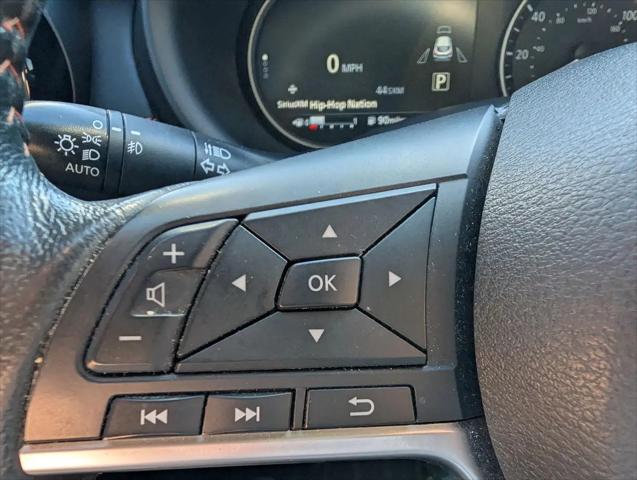 2020 Nissan Kicks SR Xtronic CVT