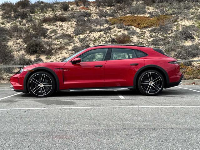 2025 Porsche Taycan Cross Turismo 4