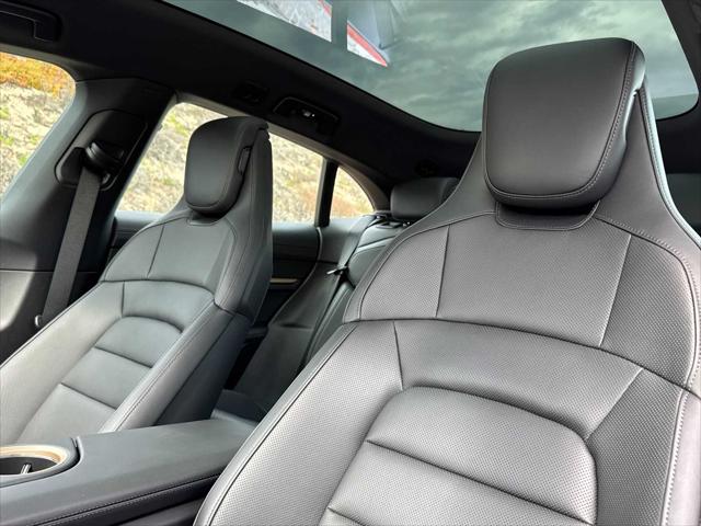 2025 Porsche Taycan Cross Turismo 4