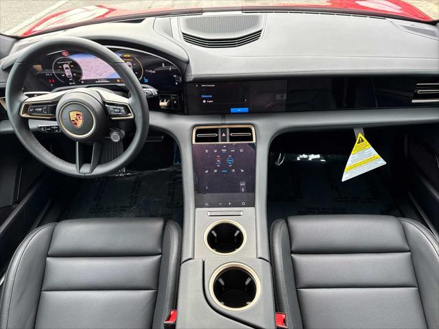 2025 Porsche Taycan Cross Turismo 4